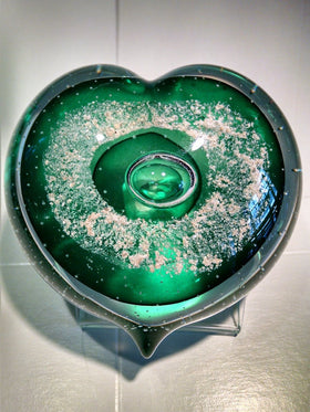Emerald Memorial Glass Heart with Cremation Ash from People and Pets