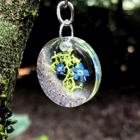 Memorial Keychains with Cremation Ash