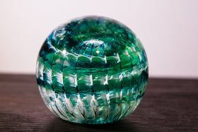 windblown-paperweight-with-infused-cremation-ash