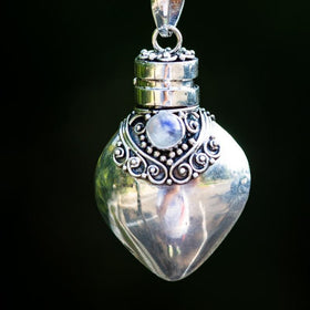 Sterling Silver Heart Keepsake Pendant Necklace For Cremains or Hair