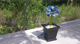 straight-stem-memorial-glass-flower-with-infused-cremains-from-people-and-pets