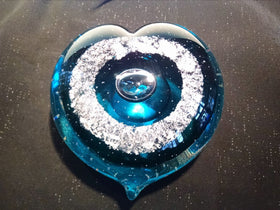 turquoise-memorial-glass-heart-with-cremation-ash-from-people-and-pets